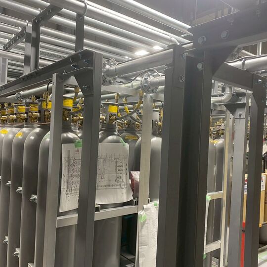 大型商業施設等での仕事風景や業務内容などを紹介